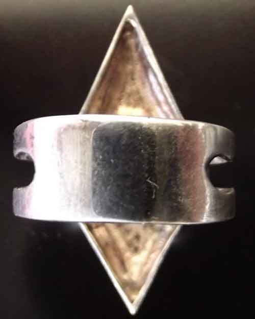 แหวนเงินหัวนิลดำ ทรงข้าวหลามตัด