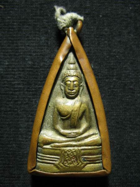 อยากขาย ๆ 499.- หลวงพ่อโสธร สองหน้า สภาพสวย เลี่ยมเดิม ๆ