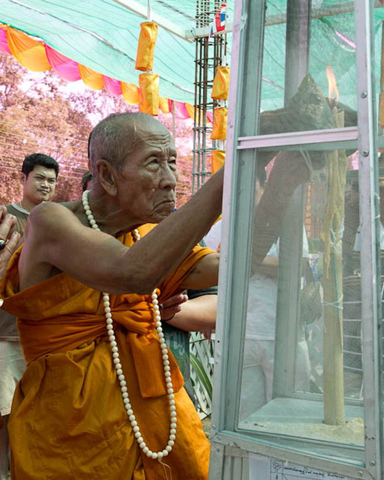ชุด พระปรกใบมะขาม รุ่นพระกริ่งชินบัญชรอิสาน มูลนิธิหลวงปู่ทิมสร้างถวาย หลวงปู่คำบุ คุตฺตจิตฺโต