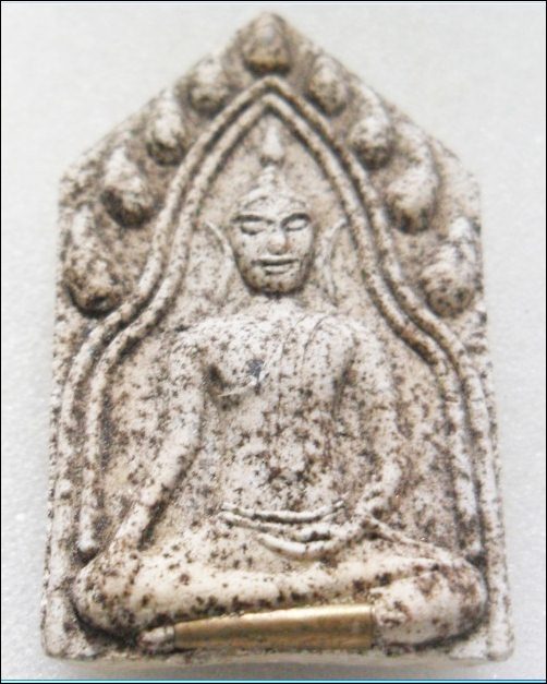 ขุนแผนหลวงปู่เรือง เนื้อผงเก่า รุ่นพิเศษ พร้อมกล่่องเดิม