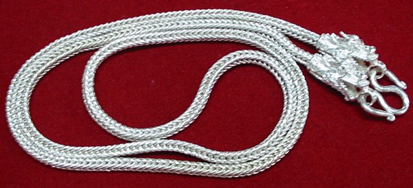 สร้อยหัวมังกร เนื้อเงิน 925 น้ำหนัก 3.5 บาท ขนาด 26 นิ้ว (ของเก่าครับ)