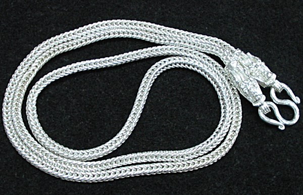 สร้อยหัวมังกร เนื้อเงิน 925 น้ำหนัก 3.5 บาท ขนาด 26 นิ้ว (ของเก่าครับ)