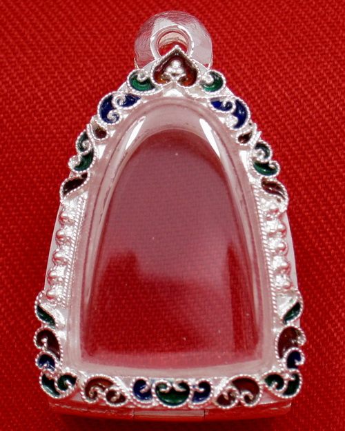 ตลับเงิน 95% สำหรับใส่รูปหล่อหลวงพ่อเงิน วัดบางคลาน ปี 39และ รูปหล่อขนาดทั่วไป2