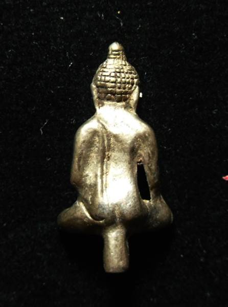 พระยอดธง เนื้อเงิน ไม่ทราบที่ 