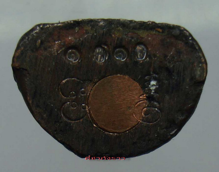 รูปหล่อหลวงพ่อเงิน ออกวัดท้ายน้ำ รุ่นเงิน-ทองไหลมา เนื้อนวะโลหะเต็มสูตร พิมพ์ใหญ่ หมายเลข 1010 