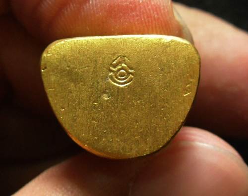 รูปหล่อในหลวงทรงผนวช วัดบวรนิเวศวิหาร 2508 