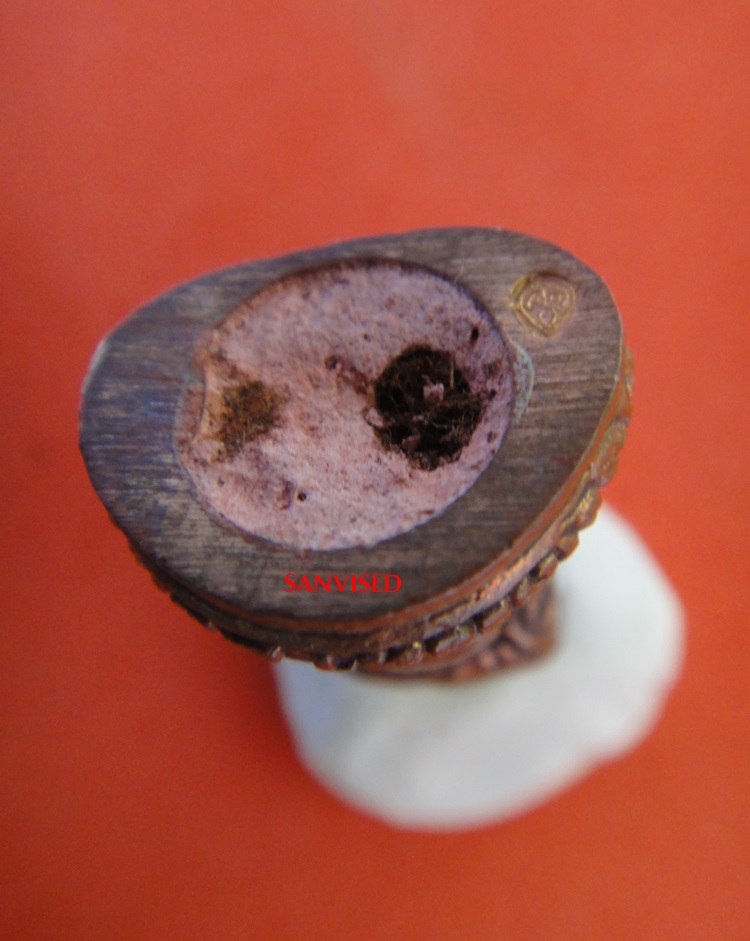 รูปหล่อ หลวงปู่คำบุ คุตตจิตโต รุ่น สรงน้ำ ปี52