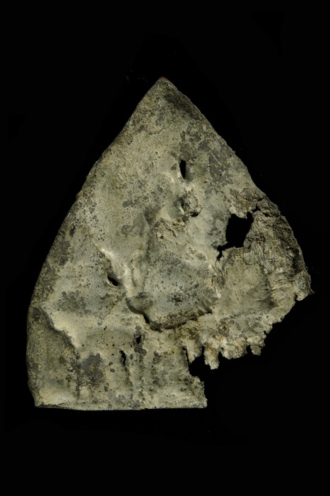 พระแผงตัดเนื้อชิน กรุวัดราษฏบูรณะ