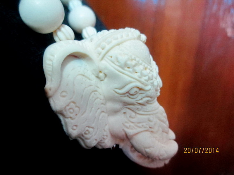 สร้อยงาพร้อมหัวช้างทรงเครื่องอลังการงานสร้าง