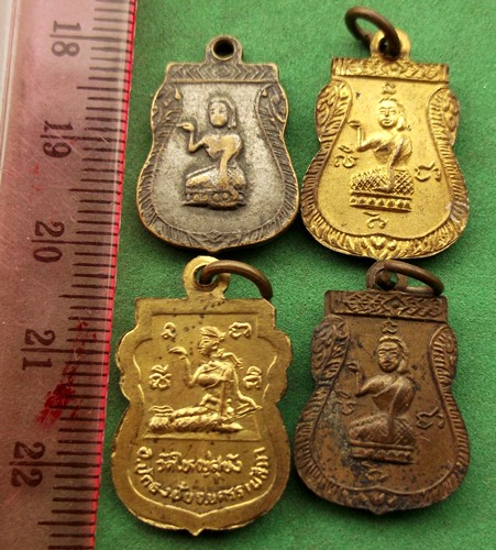เหรียญพระพุทธชินราช (แดง 20 บาท) NB695