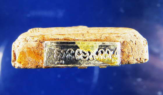 พระขุนแผน-กุมารทอง เนื้อผงตะเคียน หลวงพ่อพูล วัดไผ่ล้อม นครปฐม 2548 กล่องเดิม