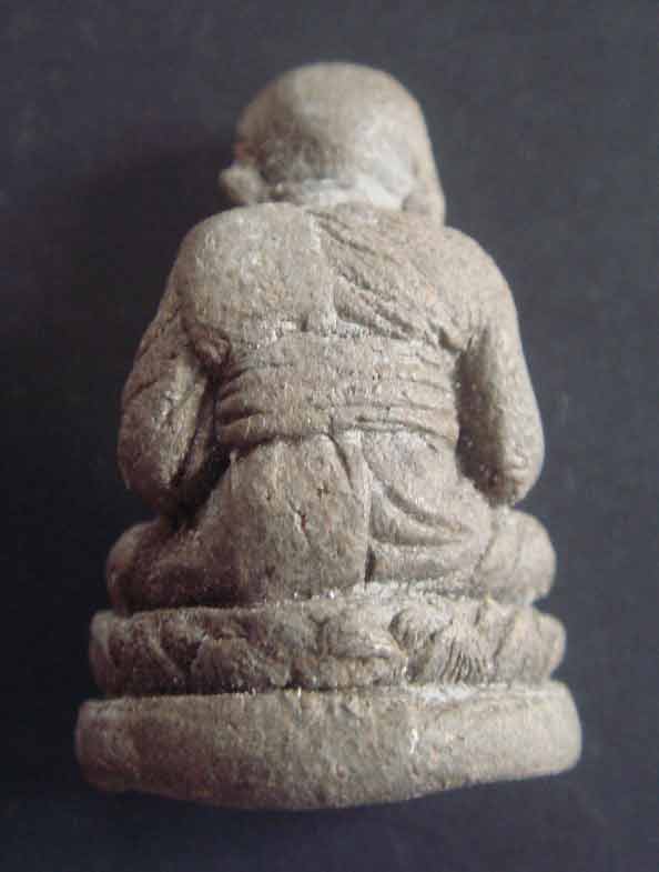 หลวงปู่ทวด ลอยองค์เนื้อว่านวัดสะบ้าย้อย จ.สงขลา ปี 39