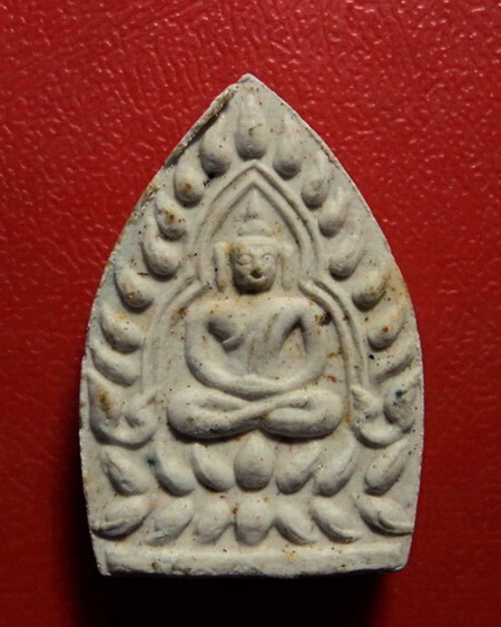 *พระผงเจ้าสัว รุ่น 2 หลวงปู่บุญ วัดกลางบางแก้ว พิมพ์เล็ก สวยมากค่ะ*