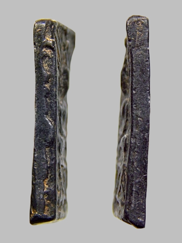 หลวงปู่ศุข วัดปากคลองมะขามเฒ่า No.15 พิมพ์ฐานบัวตารางข้างรัศมี เนื้อชินตะกั่ว