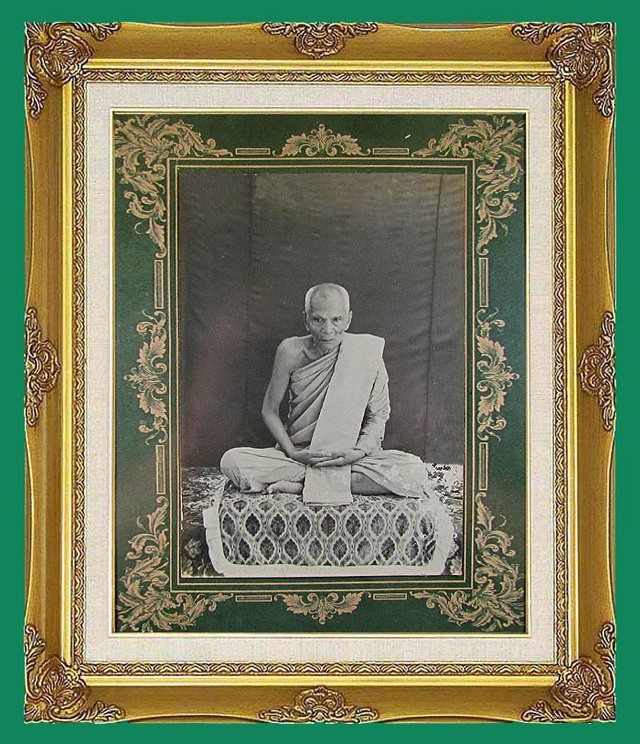 พระท่ากระดาน(รุ่นแรก) หลวงปู่ดี วัดเหนือ กาญจนบุรี ปี 2485 เนื้อชินผิวปรอท พิมพ์ใหญ่หลังยันต์นะ 3