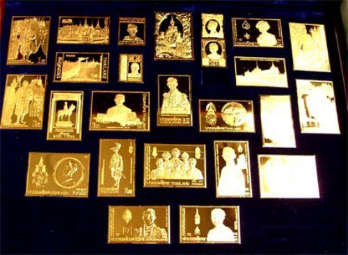 สแตมป์ทองคำ ฉลองสิริราชสมบัติ 50 ปี พร้อมกล่องไม้ และใบ Certificate