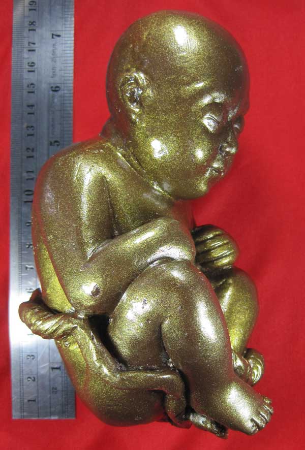 กุมารทองเหล็กไหล-น้ำพี้ขนาดบูชา องค์ใหญ่ หลวงปู่คำบุ คุตฺตจิตฺโต วัดกุดชมภู อ.พิบูลฯ จ.อุบลราชธานี