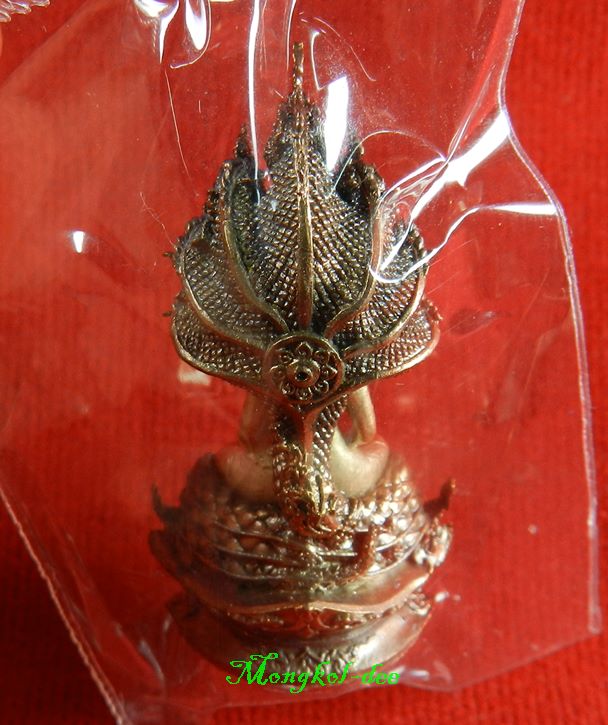 พระพุทธศิลป์นาคปรก สูง 3.6ซม ปรกนวะ องค์พระไวท์บรอนซ์ รุ่นมุจจลินท์มหาโภคทรัพย์  จ.อยุธยา #845