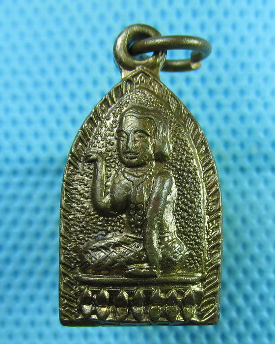 เหรียญนางกวัก หลัง ยันต์ไม่ทราบที่..เริ่ม20บาท(08/08/57-60)ต่อพรุ่งนี้ครับ