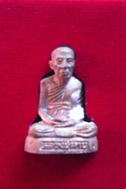 รูปหล่อ มหาลาภ ลป. คำบุ คุตตจิตโต ตชด. สร้างถวายครับ