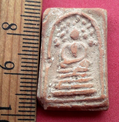 10 บาท... กับ พระสมเด็จเนื้อดิน ..JB221