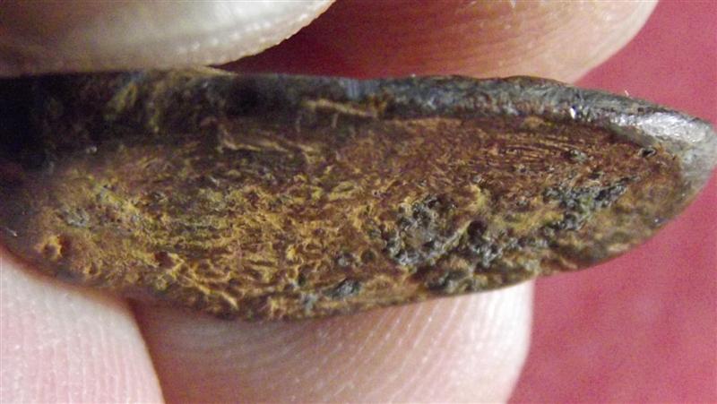 พระรอดกรุหนองมนชินตะกั่วสนิมแดง