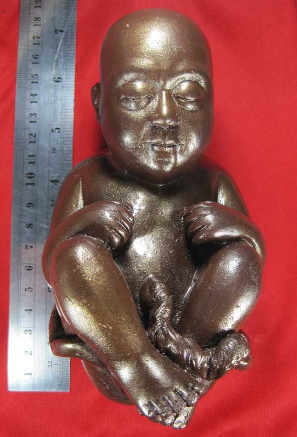 กุมารทองเหล็กไหล-น้ำพี้ขนาดบูชา องค์ใหญ่ หลวงปู่คำบุ คุตฺตจิตฺโต วัดกุดชมภู อ.พิบูลฯ จ.อุบลราชธานี