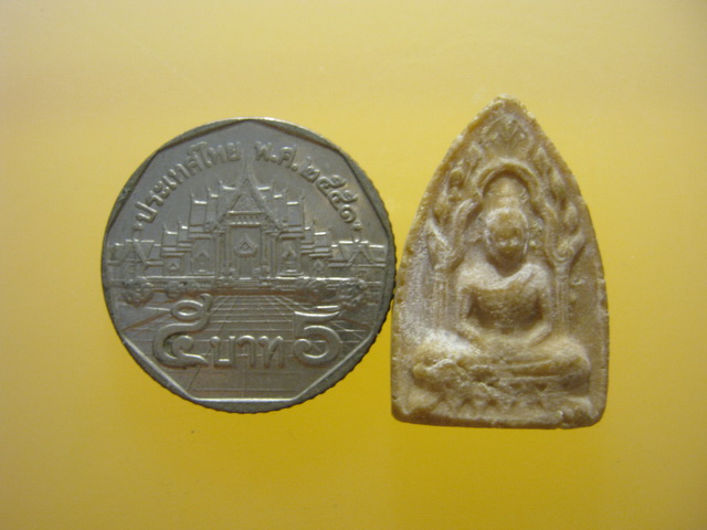 พระเนื้อผงน้ำมันพิมพ์สรงน้ำ เจ้าคุณนร ออกวัดศีลขันธ์