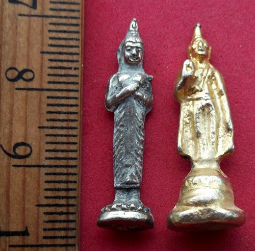 10 บาท... กับ รูปหล่อพระพุทธ 2 องค์ ....JB248