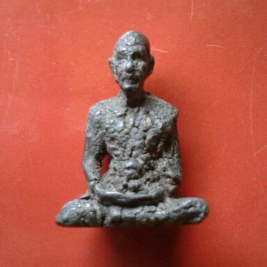 รูปหล่อ ลพ.เนื่อง วัดจุฬามณี เนื้อตะกั่วอวน สวย มีจาร พร้อมกล่องเดิม