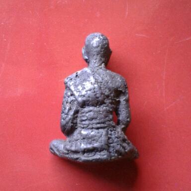 รูปหล่อ ลพ.เนื่อง วัดจุฬามณี เนื้อตะกั่วอวน สวย มีจาร พร้อมกล่องเดิม