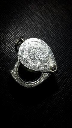 กล้องส่องพระ บอดี้เงิน แกะมือลายหนุมาณ สวยฝุดเลนส์อย่างดีส่องเจาะนิ่งมากๆ