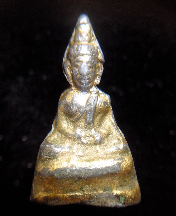 พระเนื้อตะกั่ว หลวงพ่อดำ วัดกุฏีฯ ปราจีนบุรี 