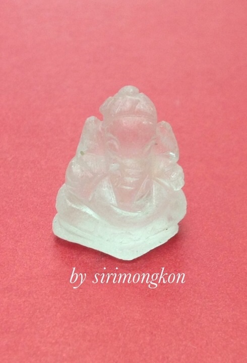พระพิฆเนศลอยองค์ เนื้อไวท์ควอยส์ (White Quartz) จากประเทศพม่า(Burma) งานHandmade (เคาะเดียว)#1