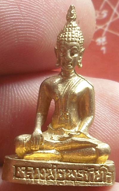 หลวงพ่อทันใจ วัดมหาโพเหนือ จ.นครสวรรค์ สวยๆครับ