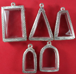 ตลับเงินลงยาสุโขทัยผงสุพรรณ เปิดหลังของใหม่ ขึ้นมือแกะมือ