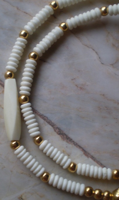 สร้อยกระดูกช้าง สลับเม็ดสแตนเลสชุบทอง   หัวขุน  เคาะเดียว   