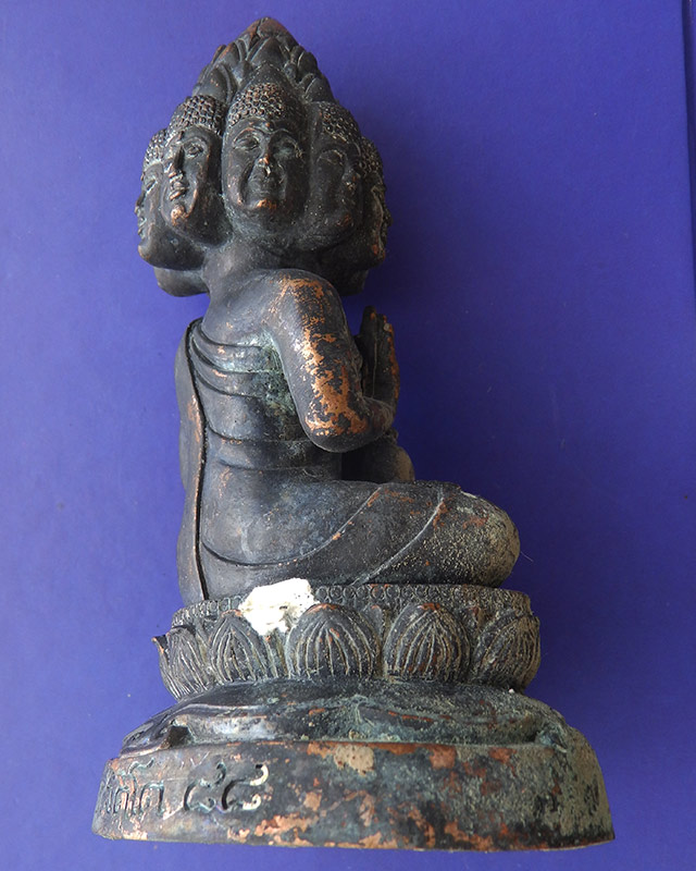 4.พระบูชาเศรษฐีนวโกฏิ คุตตจิตโต 88 หลวงปู่คำบุ วัดกุดชมภู จ.อุบลฯ หน้าตัก 2 นิ้ว สูงเกือบ 5 นิ้ว