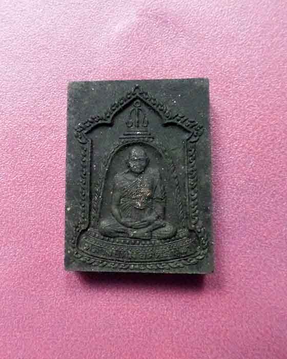@^-^@@^-^@หลวงปู่ทิม วัดพระขาว อยุุธยา พระผงอุดสีผึ้ง ปี 41 @^-^@