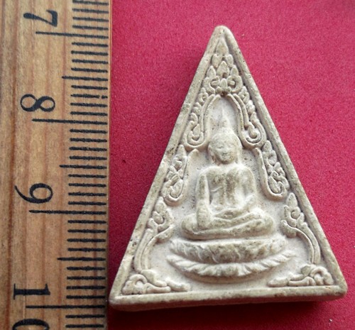 10 บาท... กับ ผงหลวงพ่อทอง วัดเขาตะเครา จ.เพชรบุรี  ......Pj729
