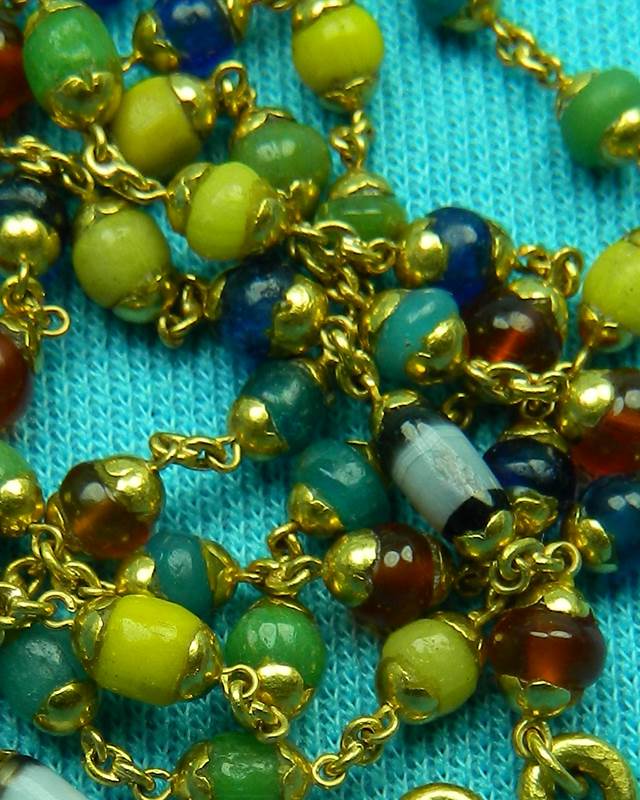 สร้อยคอลูกปัดทวาราวดี ลูกปัดหินเก่า งานฝีมือช่างทองโบราณเก่า ความยาว 26 นิ้ว สวยงามครับ