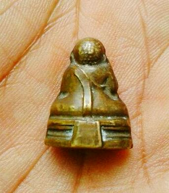 พระสังกัจจาย อุดกริ่ง หลวงพ่อโต วัดเขากระโดน