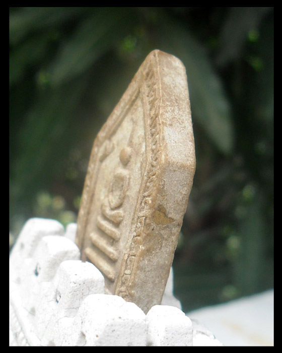 >> เคาะเดียว << พระผงหลวงปู่แหวน ปี 2517