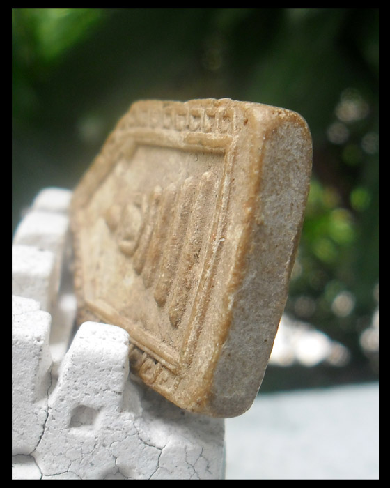 >> เคาะเดียว << พระผงหลวงปู่แหวน ปี 2517