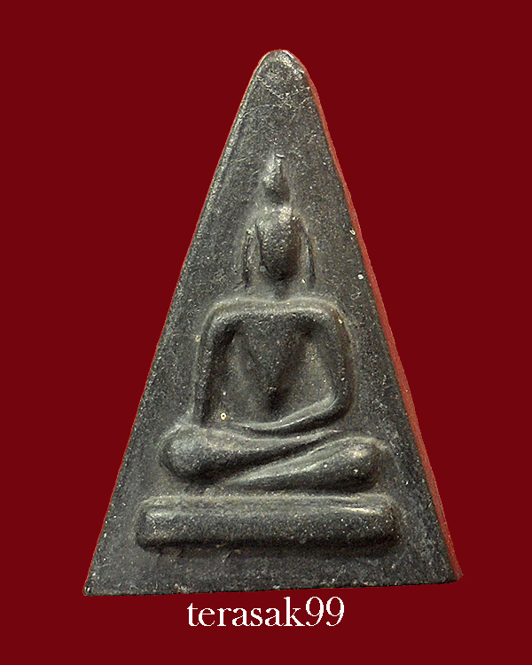 พระนางพญา หลวงพ่อเปิ่น ออกวัดโคกเขมา ปี2508 เนื้อดำ