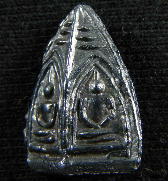 พระพรหมสี่หน้าเนื้อเมฆพัตร หลวงพ่ออี๋ วัดสัตหีบ