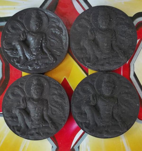4 องค์เคาะเดียว เนื้อดำองค์พ่อจตุคามรามเทพ 