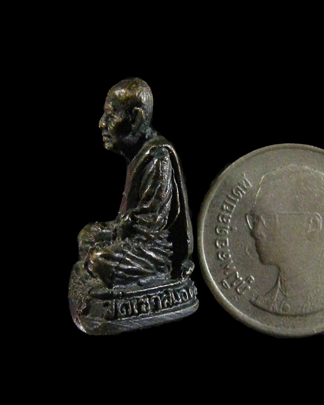  รูปหล่อหลวงพ่อบุญมี วัดเขาสมอคอน