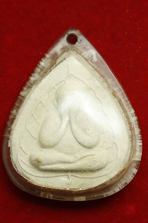 พระปิดตาพิมพ์ใบโพธิ์หลังยันต์ ไม่ทราบที่