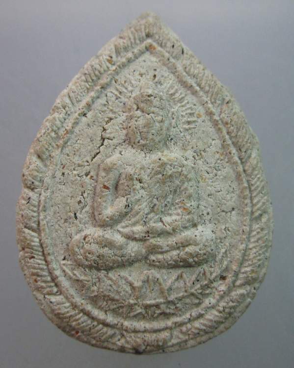 พระผงไม่ทราบที่ครับ